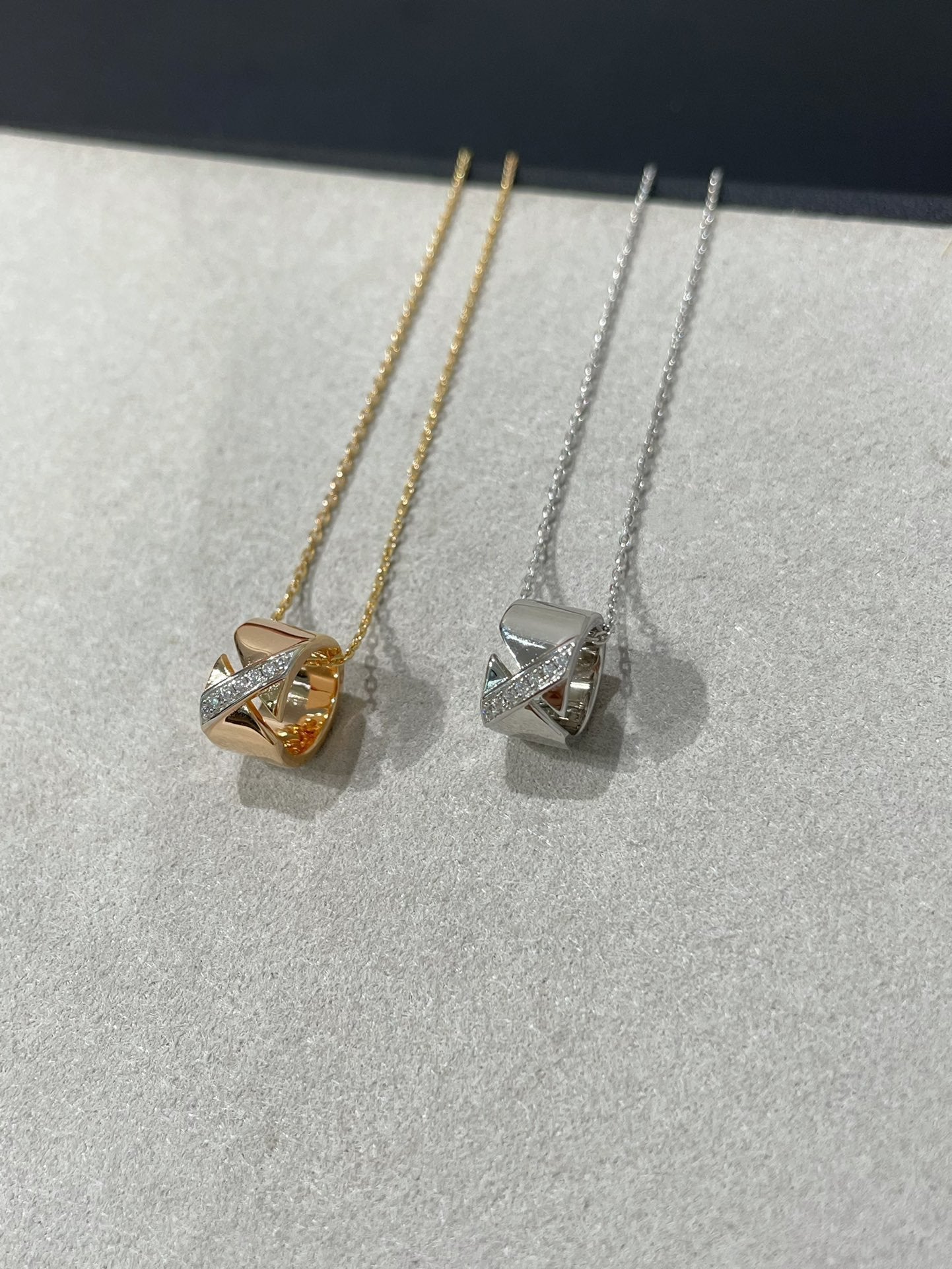 [Joyas Regalia] COLLAR DE DIAMANTES CON PRUEBA DE GRAVAMEN