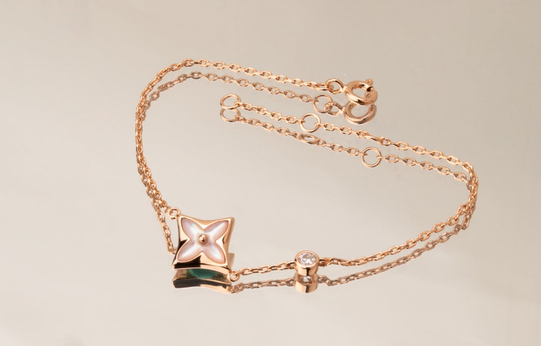 [Bijoux Regalia] COLLIER EN OR ROSE ET NACRE ROSE 1 DIAMANT