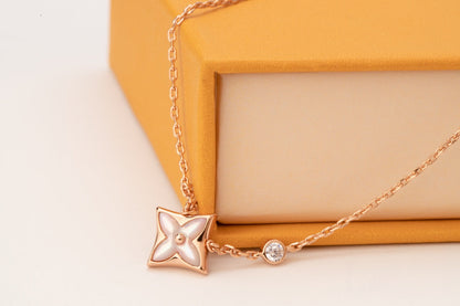 [Bijoux Regalia] COLLIER EN OR ROSE ET NACRE ROSE 1 DIAMANT