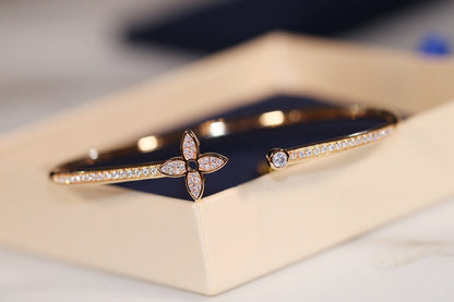 [Regalia jewelry]IDYLLE GOLD OPEN BRACELET DIAMOND PAVED
