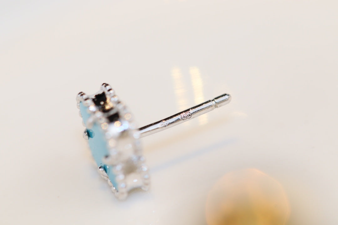 [Joyas Regalia] PENDIENTES MINI TRÉBOL DE PLATA CON TURQUESA
