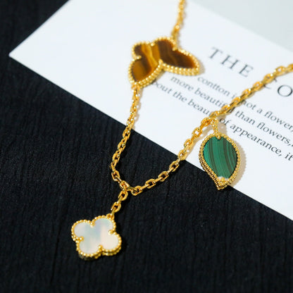 [Joyas Regalia] PULSERA DE ORO CON 5 MOTIVOS LUCKY SPRING 