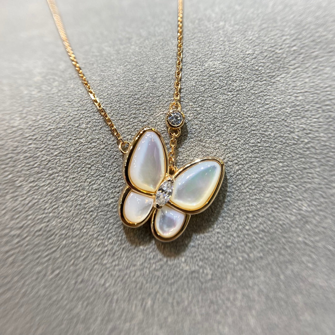 [Bijoux Regalia] COLLIER PAPILLON ET DIAMANT