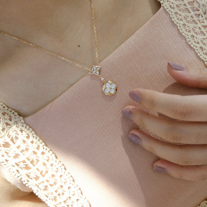 [Bijoux Regalia] COLLIER EN OR ROSE À 2 MOTIFS ÉTOILE ET SOLEIL BLANC 