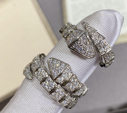 [Joyas Regalia] ANILLO GRANDE SERPENTI PLATA CON DIAMANTES PAVÉ