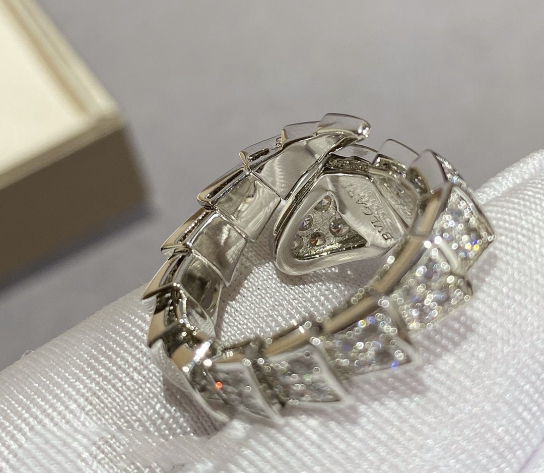 [Joyas Regalia] ANILLO GRANDE SERPENTI PLATA CON DIAMANTES PAVÉ