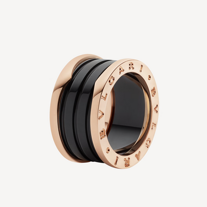 [Bijoux Regalia] ZERO 1 BAGUE À QUATRE BANDES ET SPIRALE EN CÉRAMIQUE NOIRE EN OR ROSE
