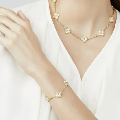 [Bijoux Regalia]BRACELET TRÈFLE 5 MOTIFS EN DIAMANTS