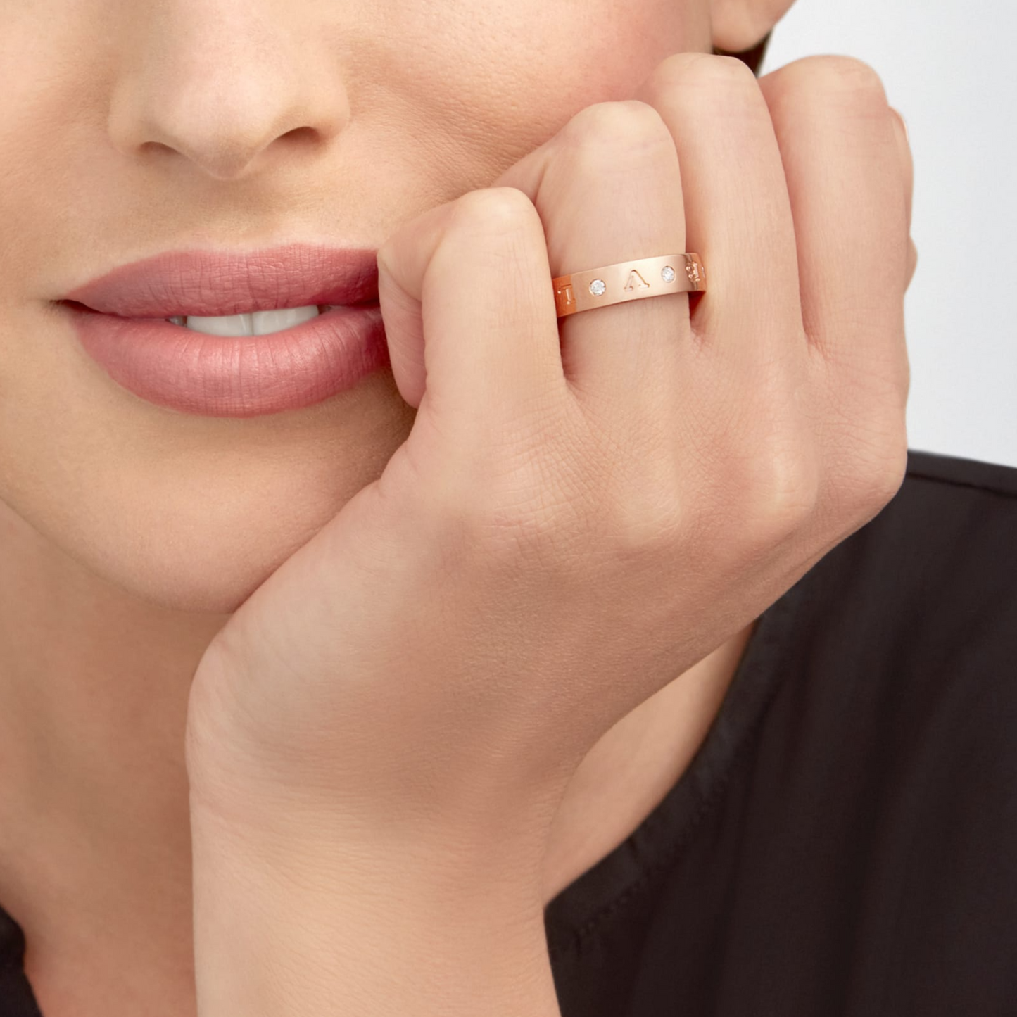 [Joyas Regalia] ANILLO ZERO 1 ESSENTIAL DE ORO ROSA CON DIAMANTES