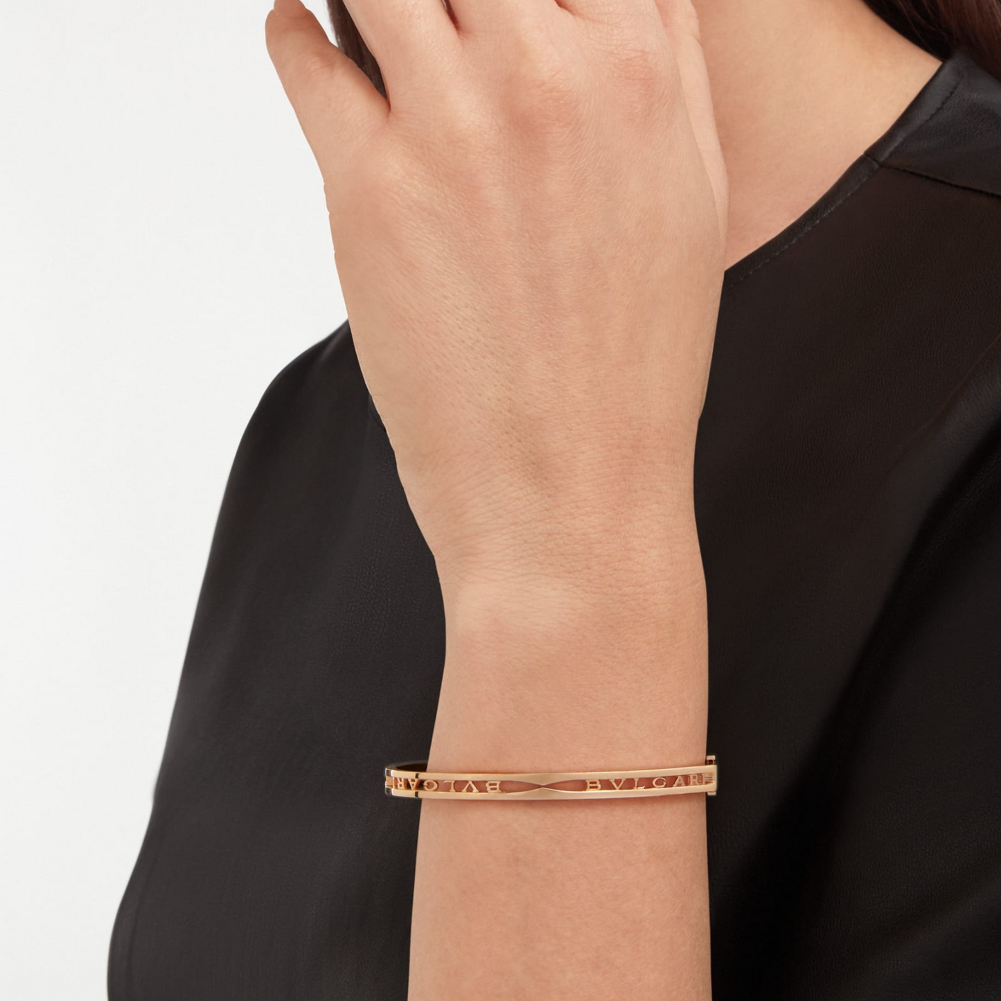 [Joyas Regalia] PULSERA DE ORO ROSA CON LOGO EN ESPIRAL ZERO 1