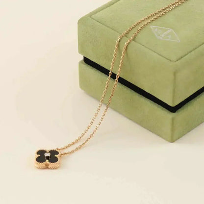 [Bijoux Regalia] COLLIER TRÈFLE DIAMANT ONYX 15 MM