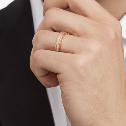 [Joyas Regalia] Anillo espiral con diamantes pavé de una sola banda y cero uno