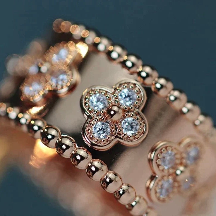 [Joyas Regalia] ANILLO CALEIDOSCOPIO DE TRÉBOL DE 10 MM