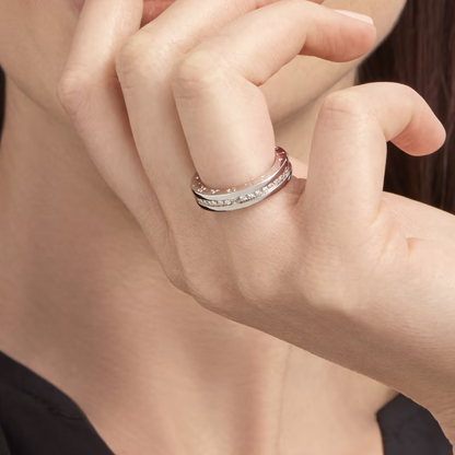 [Joyas Regalia] Anillo espiral con diamantes pavé de una sola banda y cero uno