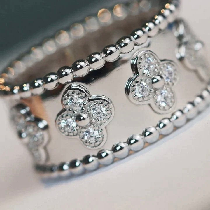 [Joyas Regalia] ANILLO CALEIDOSCOPIO DE TRÉBOL DE 10 MM
