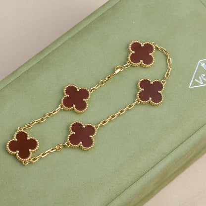 [Joyas Regalia]Pulsera de ágata roja con cinco motivos de trébol 