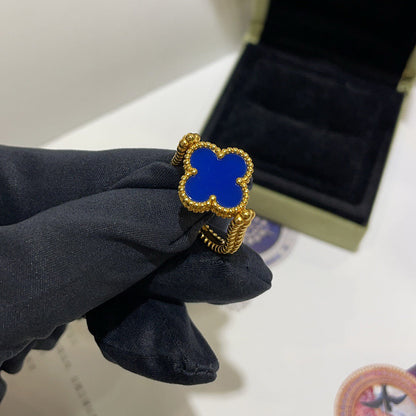 [Joyas Regalia]Anillo de ágata azul ribereña de trébol