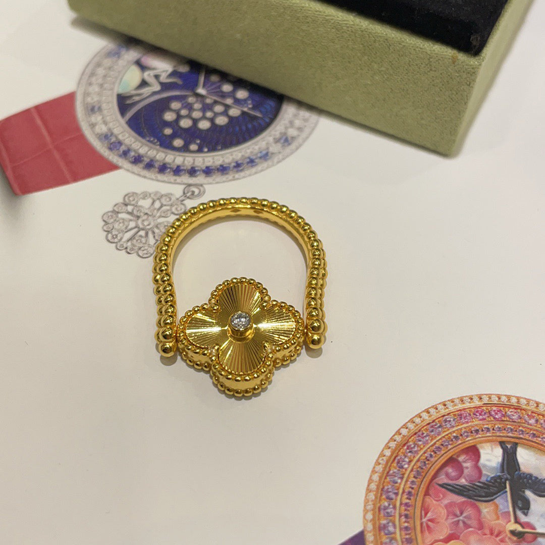 [Joyas Regalia]Anillo de ágata azul ribereña de trébol