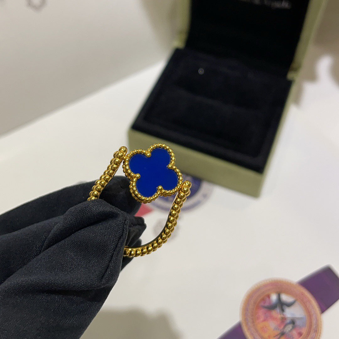 [Joyas Regalia]Anillo de ágata azul ribereña de trébol