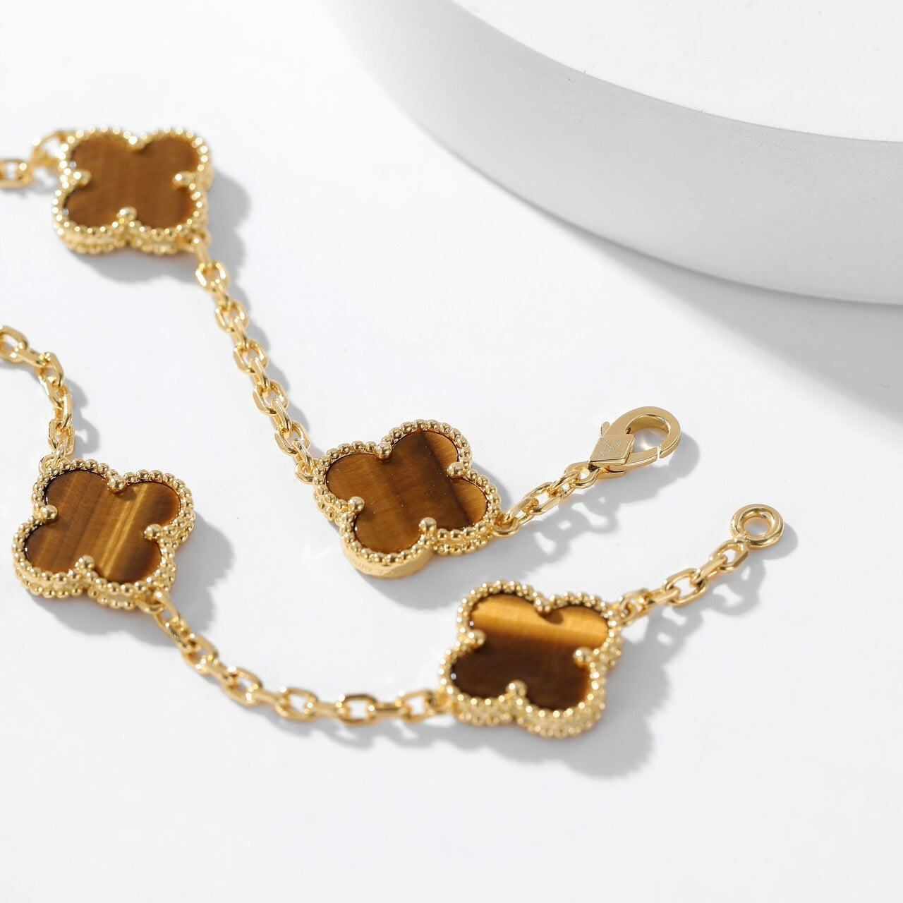 [Joyas Regalia] COLLAR DE OJO DE TIGRE CON 10 MOTIVOS DE TRÉBOLES