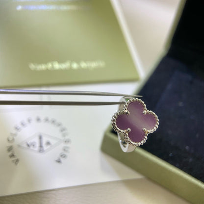 [Joyas Regalia]Anillo de trébol morado y violeta