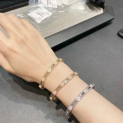 [Joyas Regalia]Pulsera de trébol con diamantes de 4 mm