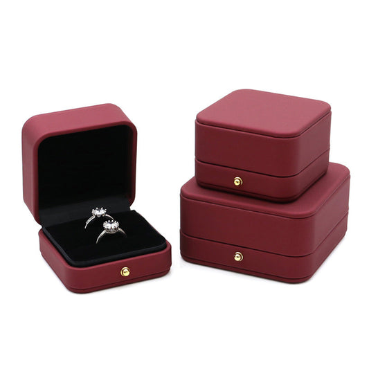CAJA DE REGALO PARA JOYERÍA DE CUERO PU DE ALTA CALIDAD (LOGO O)