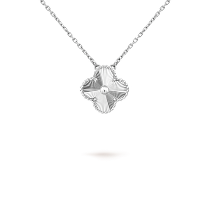 [Joyas Regalia] COLLAR LÁSER TRÉBOL 15MM PLATA