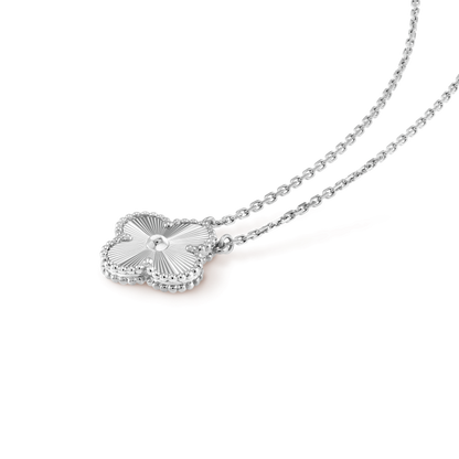 [Joyas Regalia] COLLAR LÁSER TRÉBOL 15MM PLATA