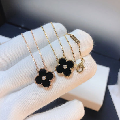 [Bijoux Regalia] COLLIER TRÈFLE DIAMANT ONYX 15 MM
