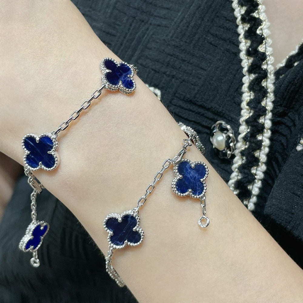 [Bijoux Regalia]BRACELET EN ARGENT PIETERSITE À 5 MOTIFS TRÈFLE 