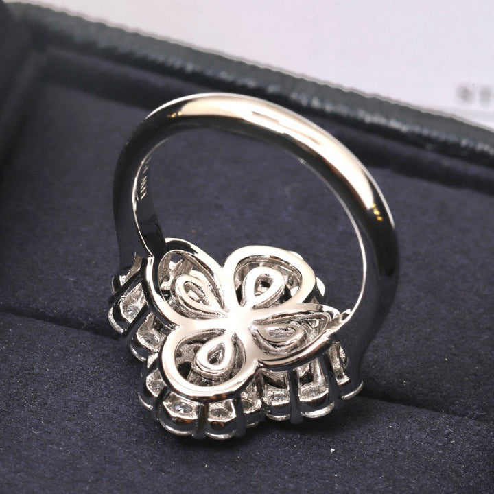 [Joyas Regalia] ANILLO DE ARO CON MOTIVO COMPLETO DE DIAMANTE, 16 MM, PLATA