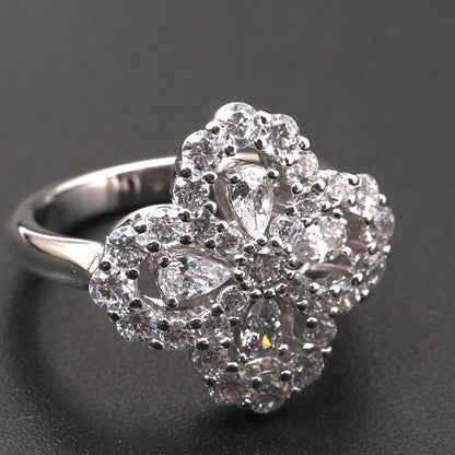 [Joyas Regalia] ANILLO DE ARO CON MOTIVO COMPLETO DE DIAMANTE, 16 MM, PLATA