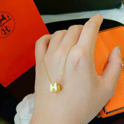 [Bijoux Regalia]Collier carré blanc en or H