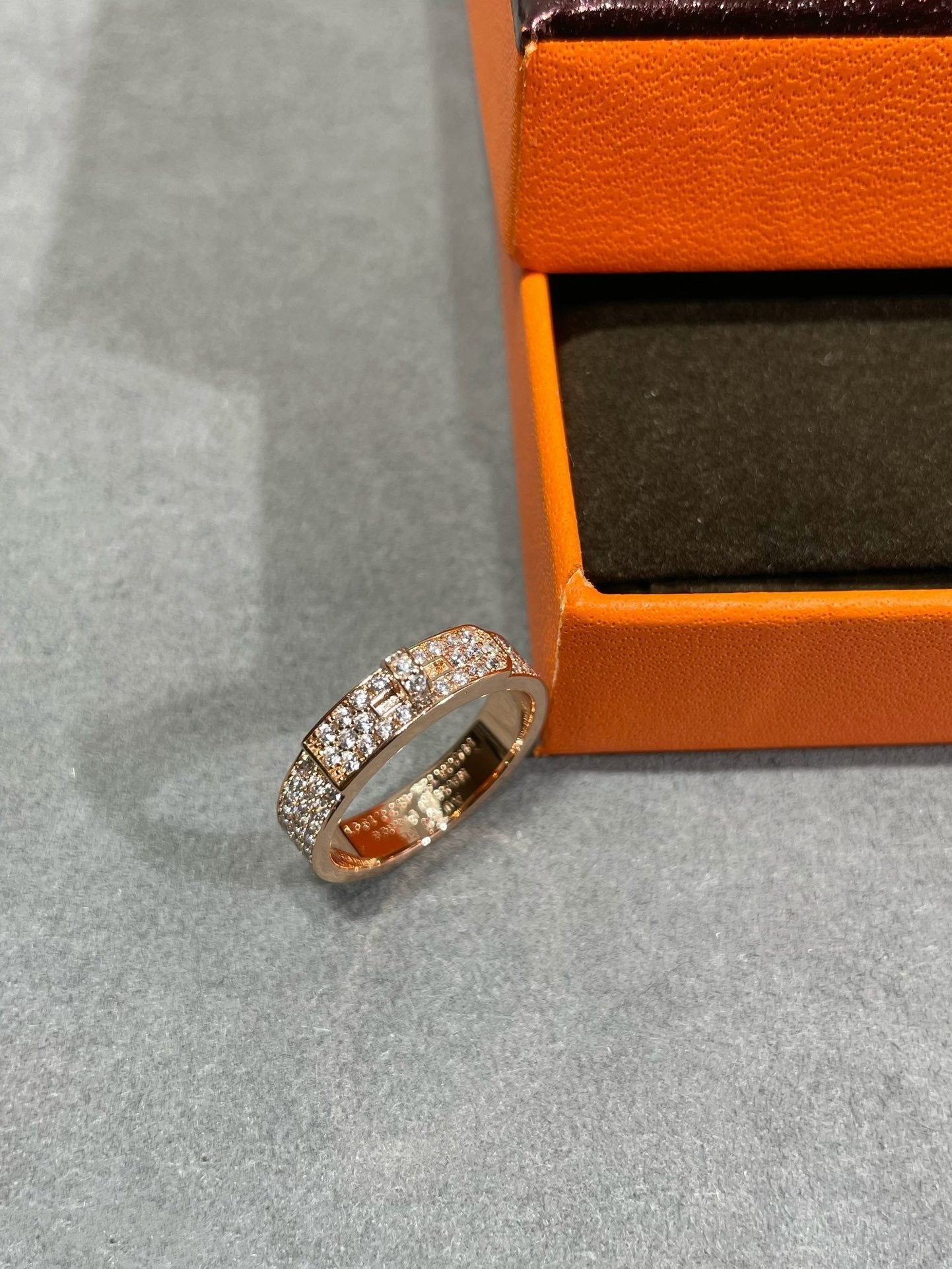 [Bijoux Regalia] BAGUE KELLY EN OR ROSE ET DIAMANT