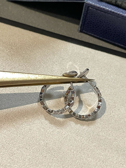 [Bijoux Regalia] Bague en forme de fleur de trèfle à quatre feuilles à motif creux