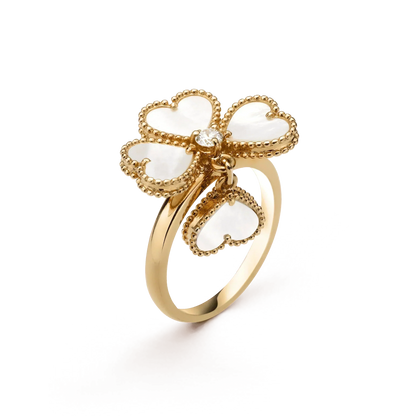 [Joyas Regalia] ANILLO DE TRÉBOL DE MOLINO CON TRAPEADOR BLANCO