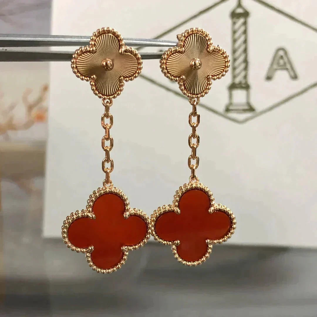 [Joyas Regalia] PENDIENTES DE CORNALINA LÁSER CON MOTIVO DE TRÉBOL 2