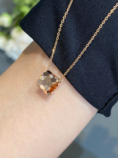 [Joyas Regalia] COLLAR DE DIAMANTES BEE LOVE