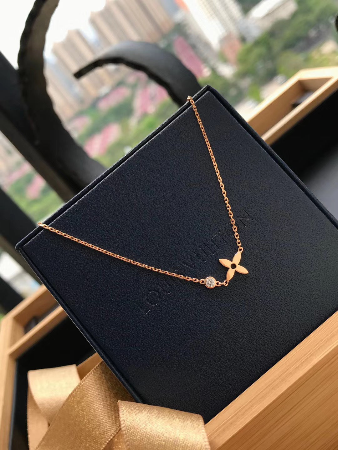 [Joyas Regalia]Colgante Flor de Oro Rosa y Diamantes