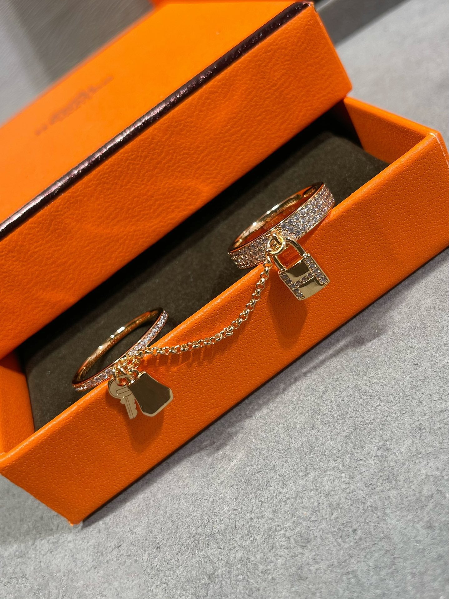 [Joyas Regalia]Anillo doble clochette HM Kelly con diamantes