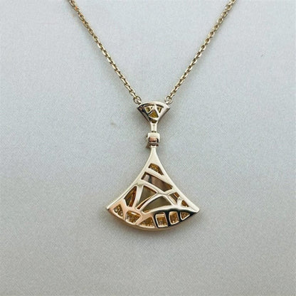 [Bijoux Regalia] COLLIER DREAM OR ROSE DIAMANT