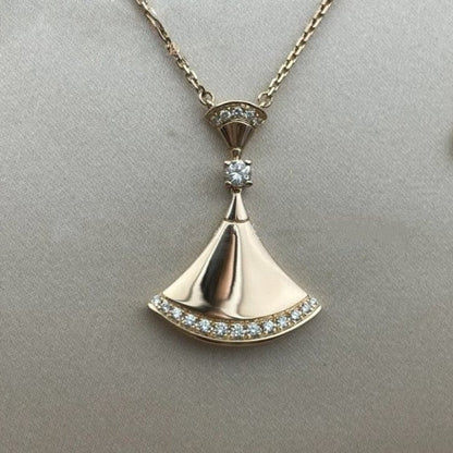 [Bijoux Regalia] COLLIER DREAM OR ROSE DIAMANT