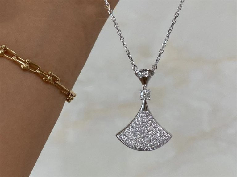 [Bijoux Regalia] COLLIER DE RÊVE EN ARGENT PLEINE DE DIAMANTS