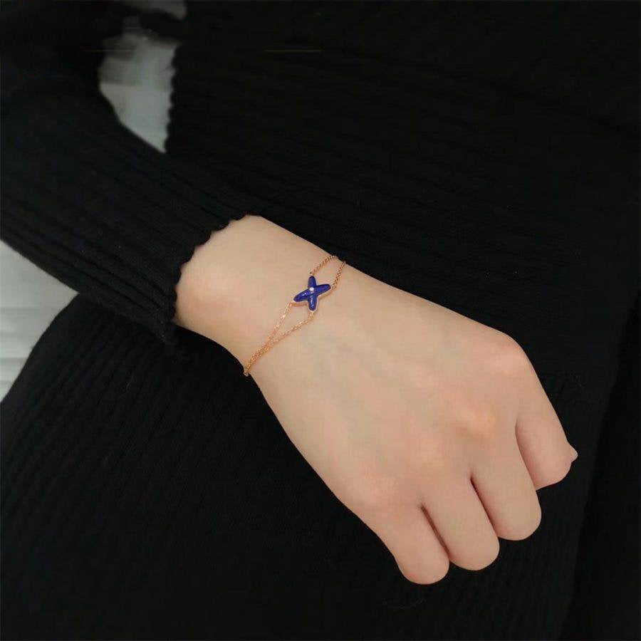 [Bijoux Regalia] Bague en forme de fleur de trèfle à quatre feuilles à motif creux
