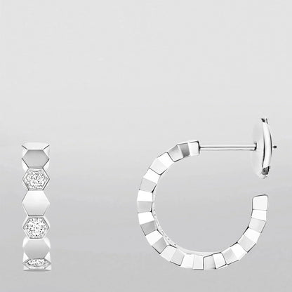 [Bijoux Regalia] Bague en forme de fleur de trèfle à quatre feuilles à motif creux