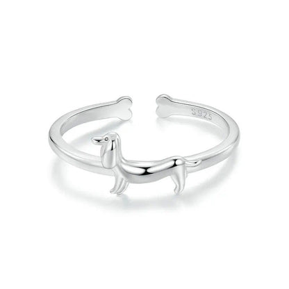 Anillo abierto con diseño de perro encantador