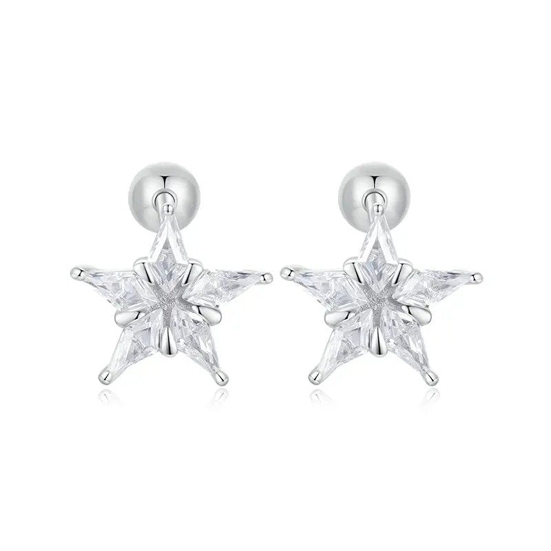 Pendientes de estrella brillante con circonita cúbica bañada en platino