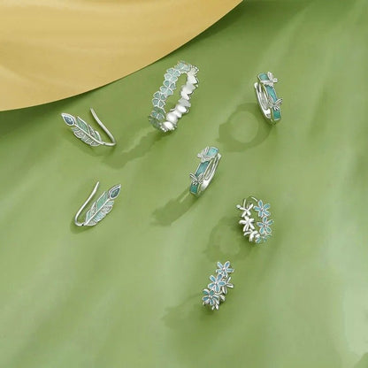 Pendientes de aro con guirnalda verde menta y hebillas de flores esmaltadas