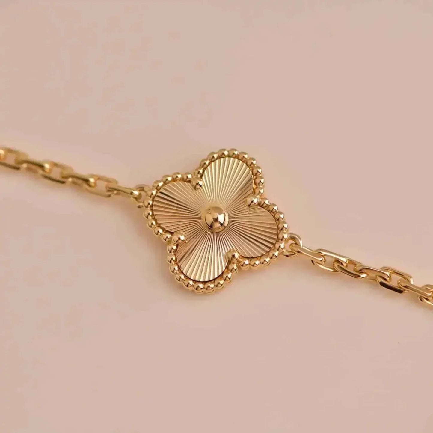 [Bijoux Regalia]BRACELET LASER TRÈFLE 5 FLEURS 